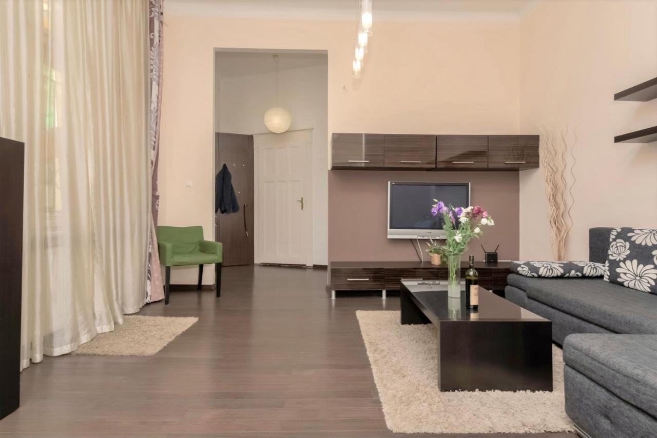 Corvina Apartment Budapest With Free Private Parking Dış mekan fotoğraf