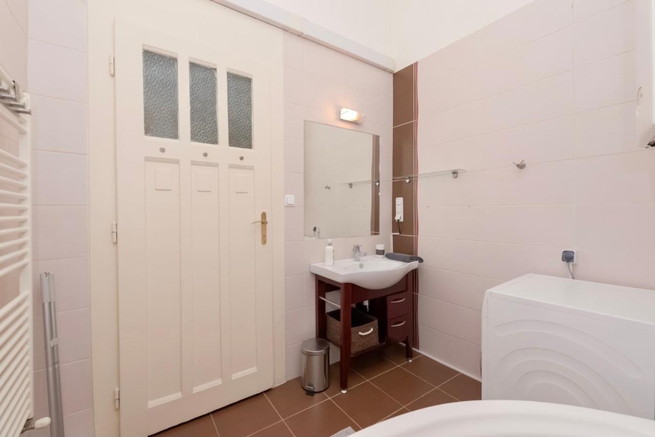Corvina Apartment Budapest With Free Private Parking Dış mekan fotoğraf